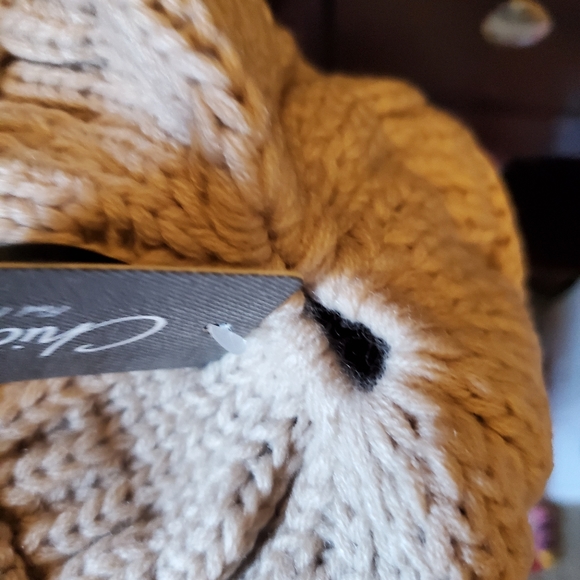 Chic Ruff hats with high openings for ponytails - Picture 5 of 9